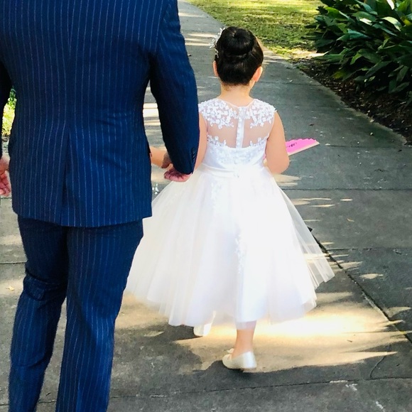 Flower girl dress - Picture 3 of 6